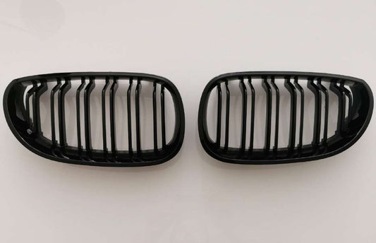 BMW E60 / E61 dvigubos blizgios juodos grotelės